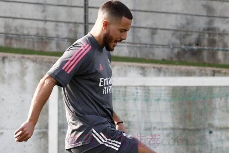 记者:阿扎尔新冠检测呈阳性无缘国家队比赛 记者:阿扎尔新冠检测呈阳性无缘国家队比赛